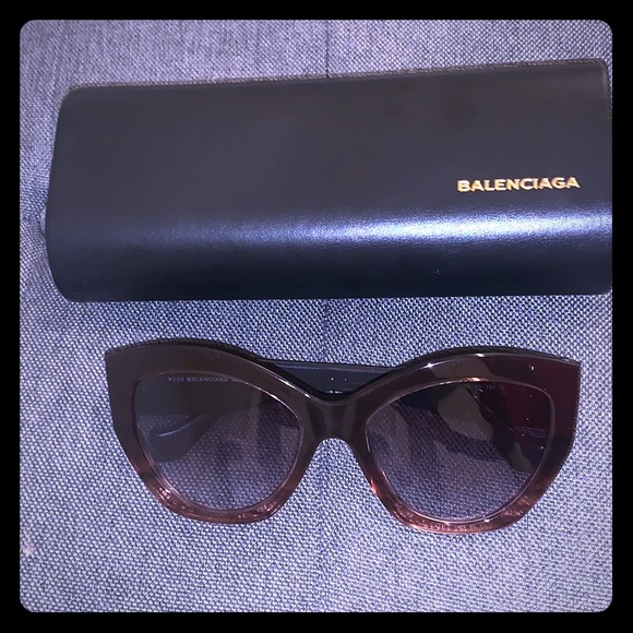 NEW BALENCIAGA SUNGLASSES THICK CAT EYE LOOK main image 7